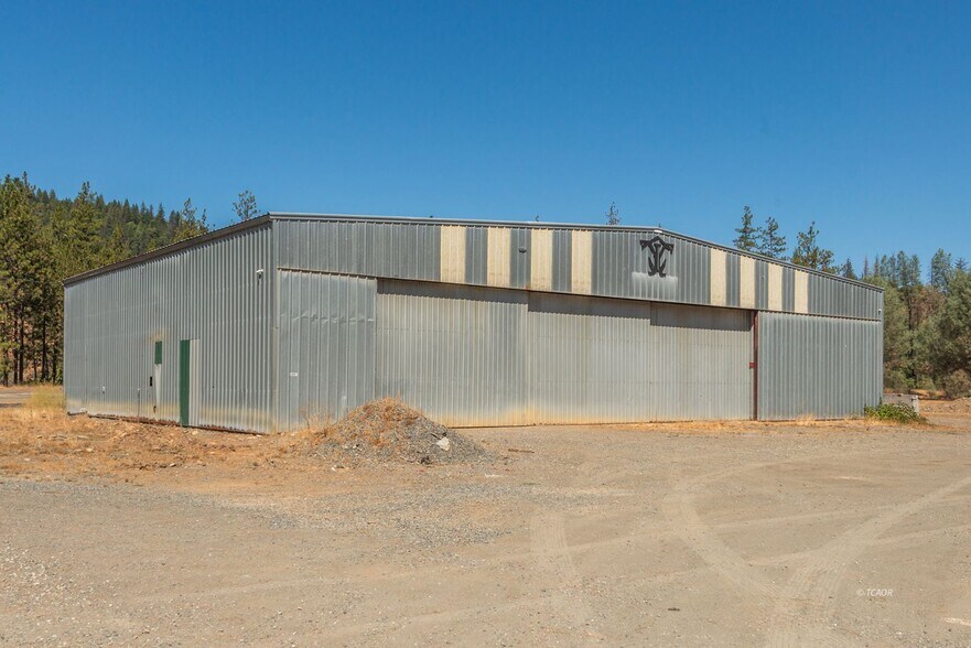 Primary Photo Of 30661 State Highway 3, Douglas City Auto Repair For Sale