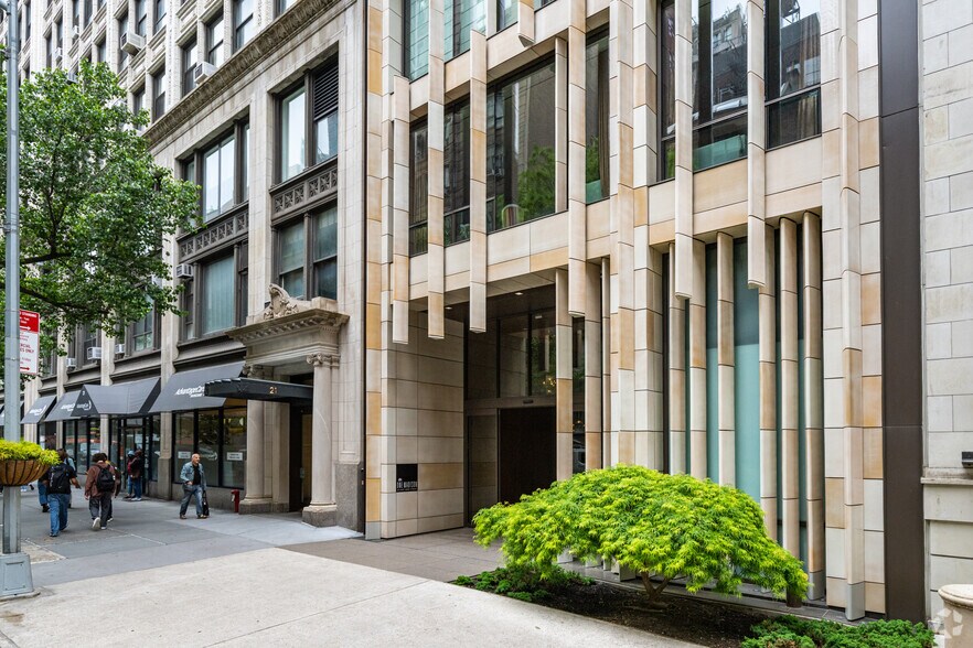 More Photos Of 23 E 22nd St, New York Apartments For Lease