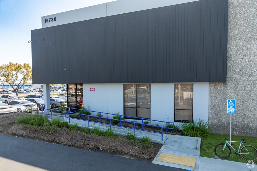 More Photos Of 15736 E Valley Blvd, City of Industry Warehouse For Lease
