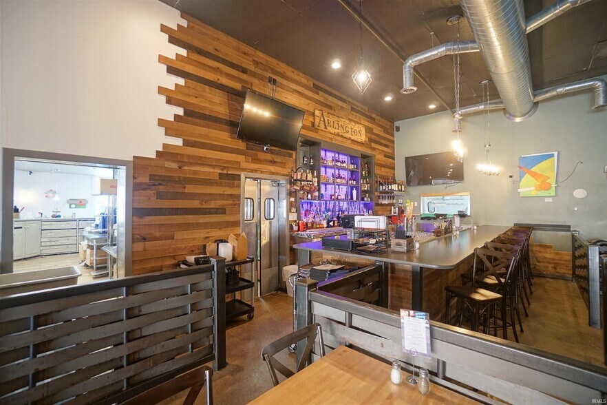 More Photos Of 701 Main St, Rochester Restaurant For Sale