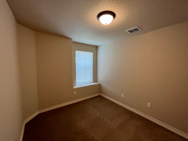 More Photos Of 6414 Luglio Ln, San Antonio Apartments For Sale