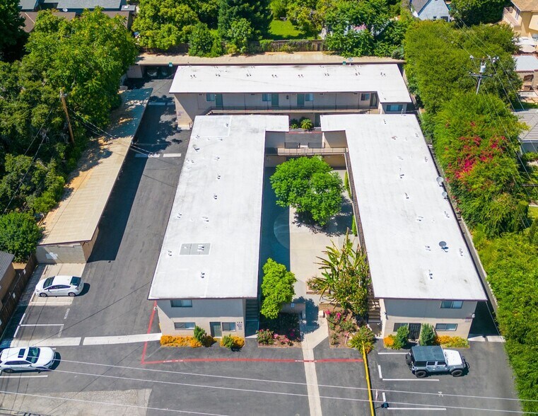 More Photos Of 729-733 W Foothill Blvd, Monrovia Apartments For Sale
