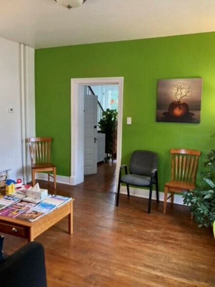 More Photos Of 209 E Main St, Boalsburg Medical For Lease
