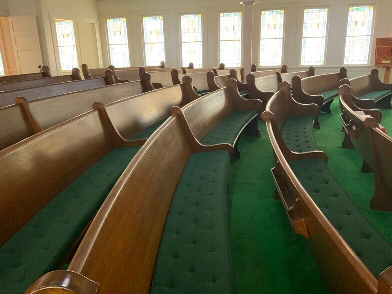 More Photos Of 204 Senter Ave, Omaha Lodge Meeting Hall For Sale