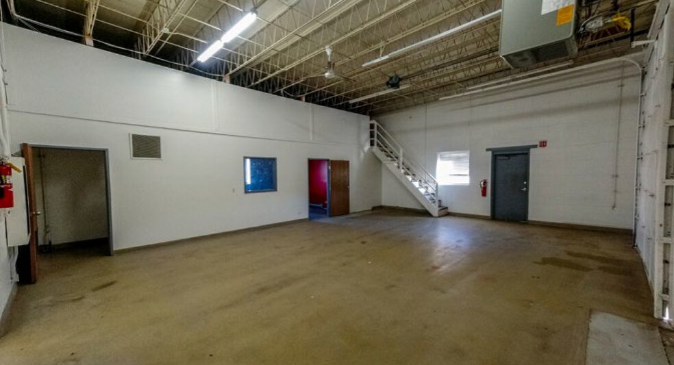 More Photos Of 7881 W 48th Ave, Wheat Ridge Warehouse For Lease