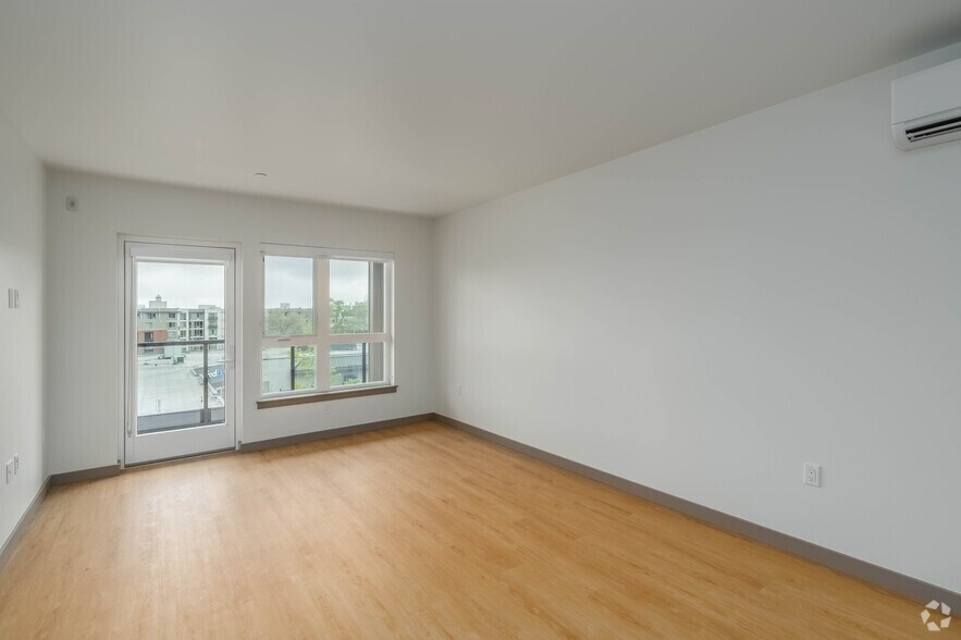 More Photos Of 110 Roy St, Seattle Apartments For Lease