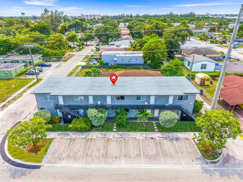 More Photos Of 2201 Greene St, Hollywood Apartments For Sale