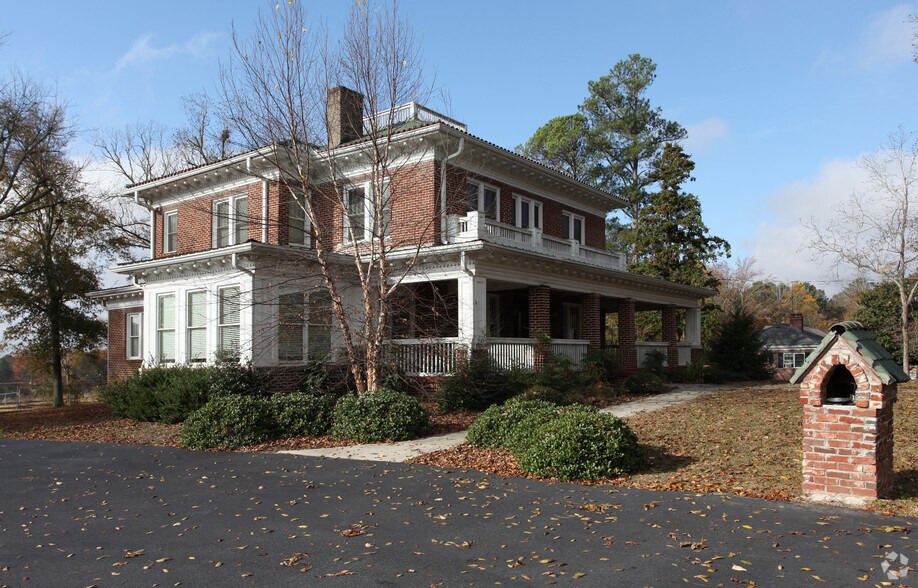 More Photos Of 224 Highway 211 NW, Winder Office For Lease