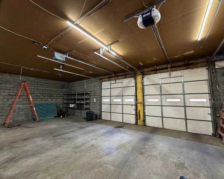 More Photos Of 2230 W Coliseum Blvd, Fort Wayne Office For Sale