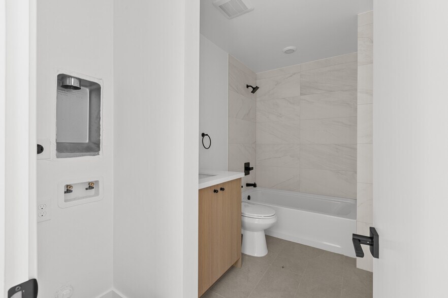 More Photos Of 1012 Uptown Aly, Sacramento Multifamily For Sale
