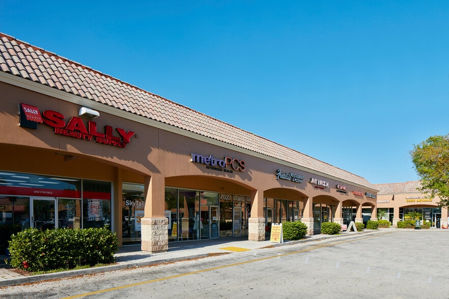 More Photos Of 5812 Jog Rd, Lake Worth Unknown For Lease