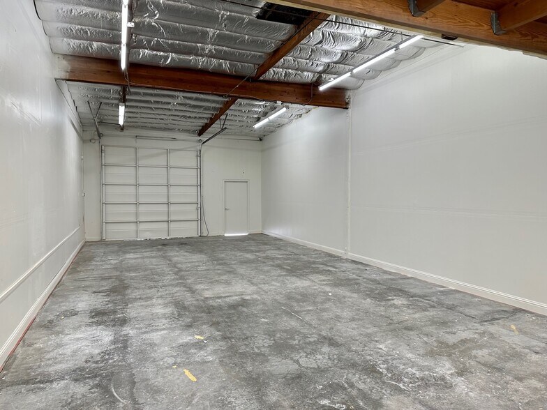 More Photos Of 7059 Commerce Cir, Pleasanton Warehouse For Lease