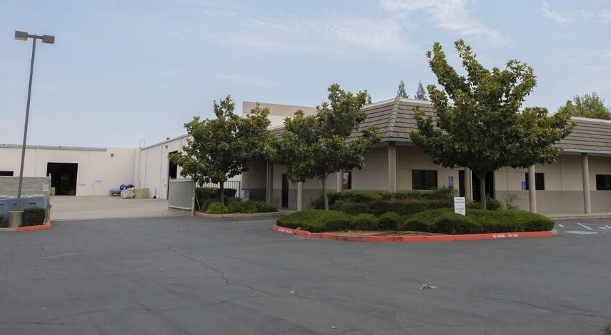 Primary Photo Of 11455 Hydraulics Dr, Rancho Cordova Manufacturing For Lease