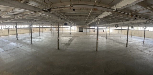 More Photos Of 75 Austin Blvd, Commack Warehouse For Lease