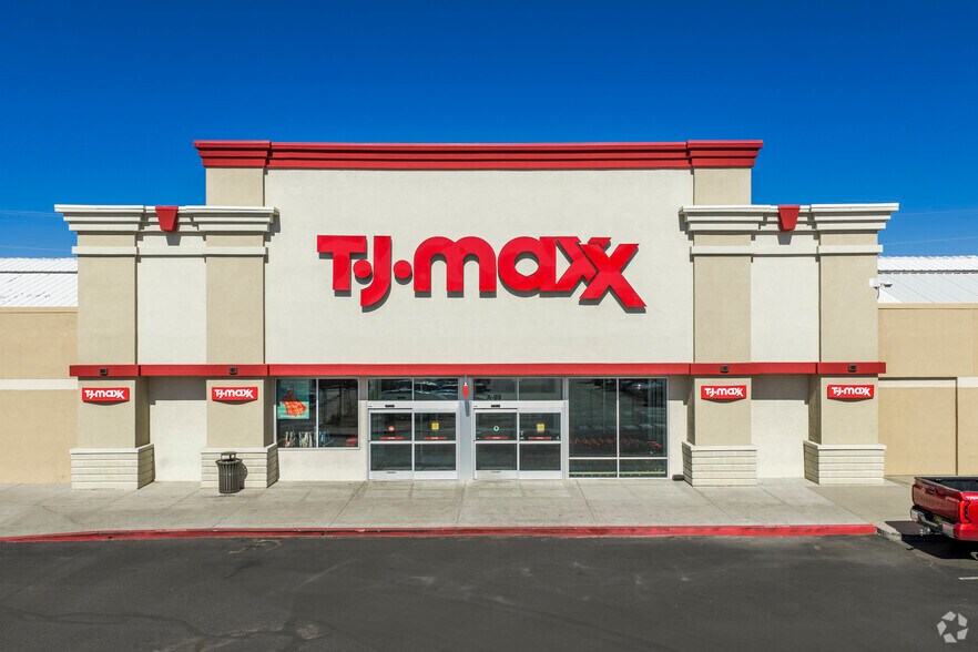 More Photos Of 4401-4605 San Mateo Blvd NE, Albuquerque Unknown For Lease