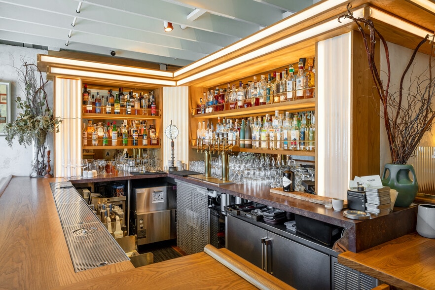 More Photos Of 3131 University Ave, San Diego Restaurant For Lease