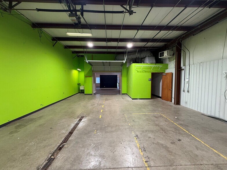 More Photos Of 3765-3773 Sky King Blvd, Kalamazoo Light Distribution For Lease