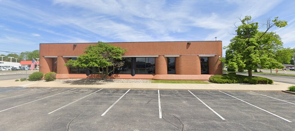 Primary Photo Of 411 W Lincoln Hwy, New Haven Bank For Sale