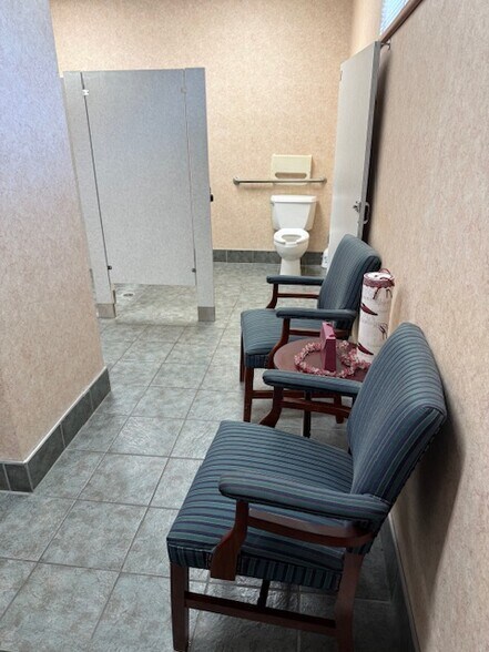 More Photos Of 8026 US Route 60, Barboursville Office For Sale