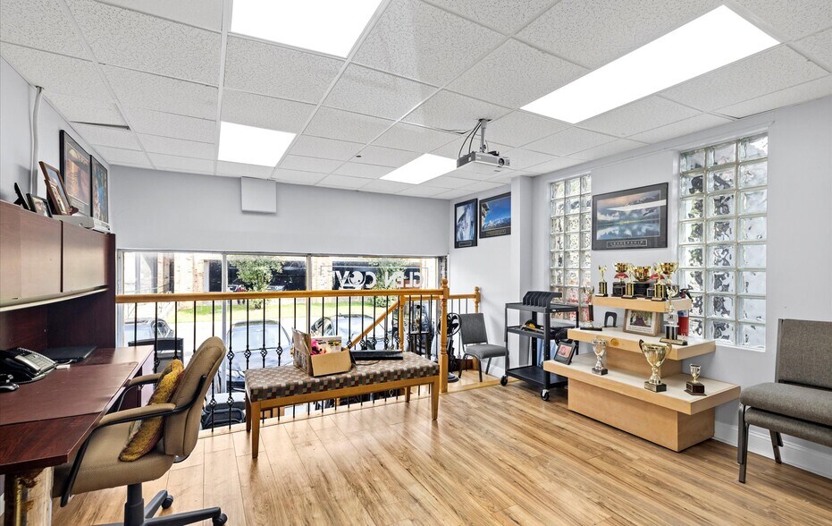 More Photos Of 37-39 Glen St, Glen Cove Office Residential For Sale