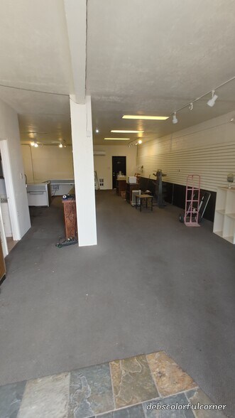 More Photos Of 162 E Main St, Klamath Falls Freestanding For Sale