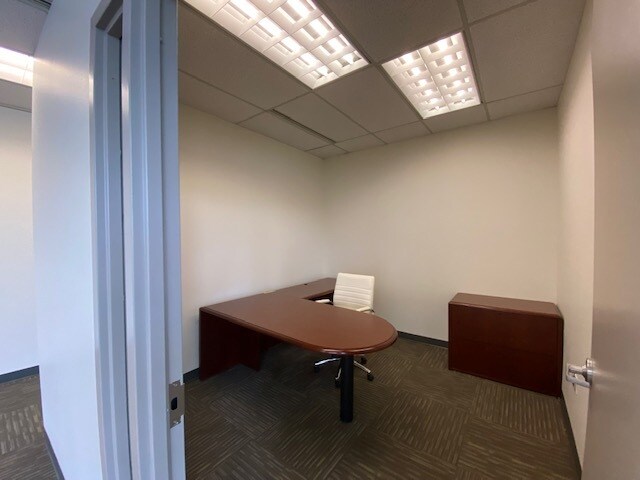 More Photos Of 910 Clopper Rd, Gaithersburg Research And Development For Lease