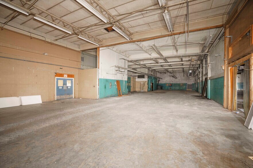 More Photos Of 1310 S Commerce St, Harlingen Office For Sale