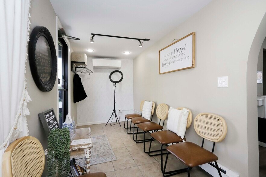 More Photos Of 66 Rockdale Ave, New Bedford Office For Sale