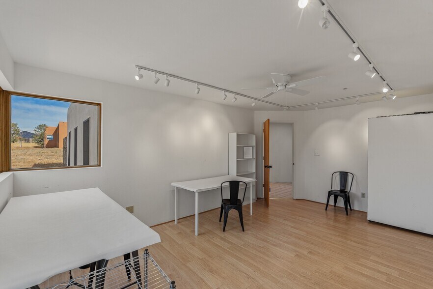 More Photos Of 4 N Chamisa Dr, Santa Fe Specialty For Sale