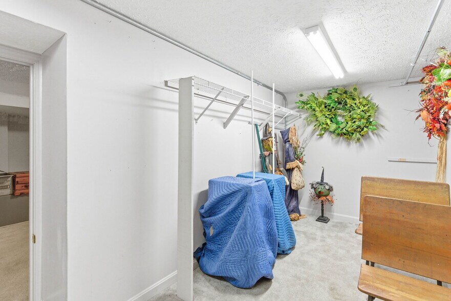 More Photos Of 3208 College Dr, Louisville Office For Sale