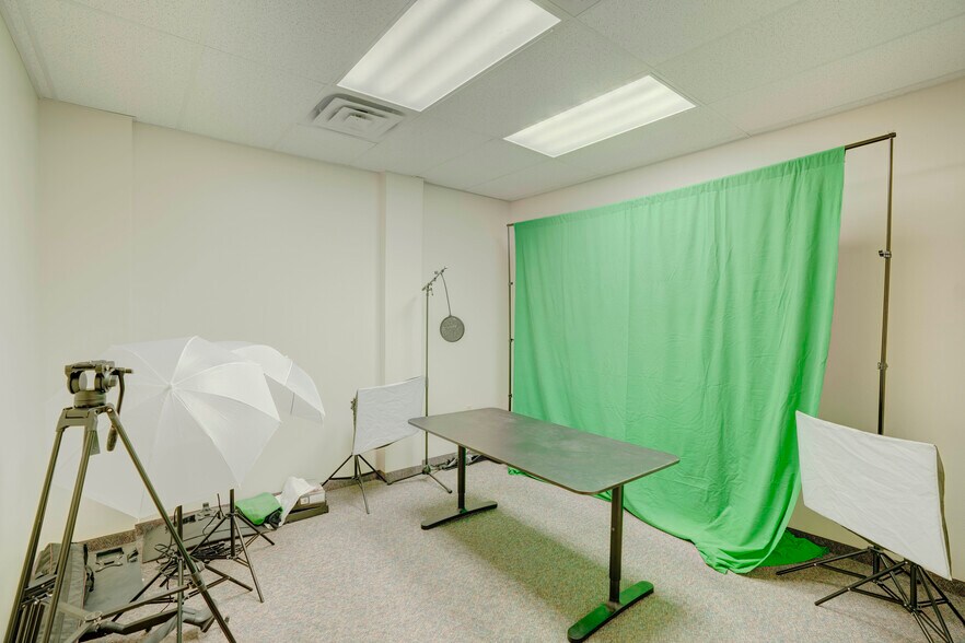 More Photos Of 2099 N Collins Blvd, Richardson Office For Lease