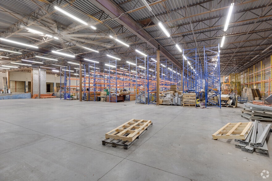 More Photos Of 260 S Hibbert St, Mesa Warehouse For Lease