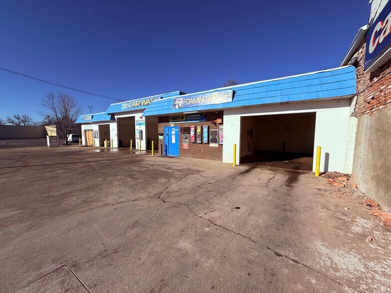 More Photos Of 467 S Washington Ave, Kankakee Carwash For Sale