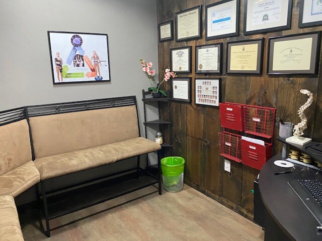 More Photos Of 163 N Broadway, Green Bay Storefront Retail Office For Lease