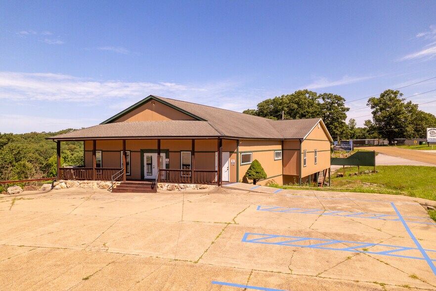 More Photos Of 473 Highway W, Eldon Storefront Retail Residential For Sale