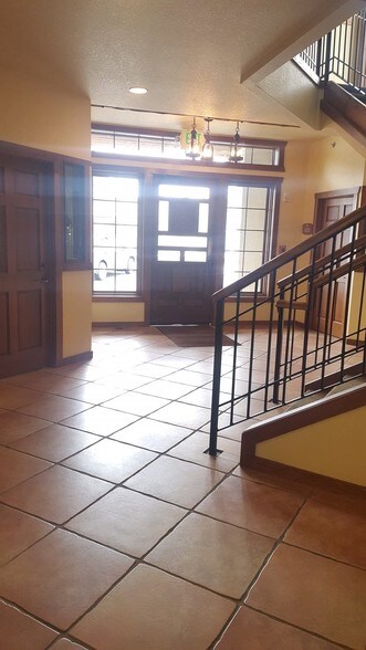 More Photos Of 3092 Evergreen Pky, Evergreen Medical For Lease