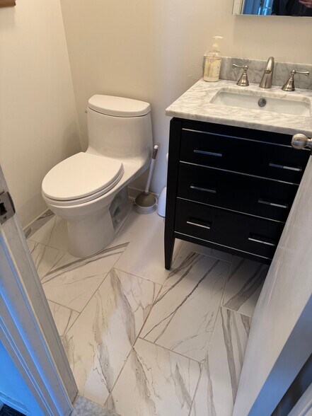 More Photos Of 52 Babbitt Rd, Bedford Hills General Retail For Lease