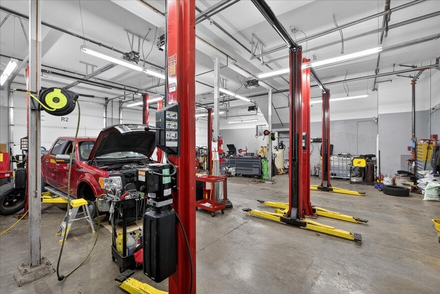 More Photos Of 7897 W Main St, Rathdrum Storefront Retail Residential For Sale