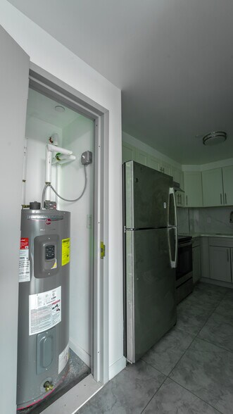 More Photos Of 9501 37th Ave, Flushing Apartments For Sale