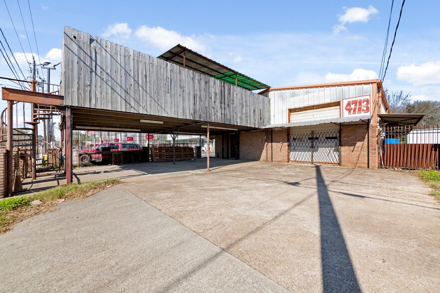 More Photos Of 4713 E Tidwell Rd, Houston Warehouse For Sale
