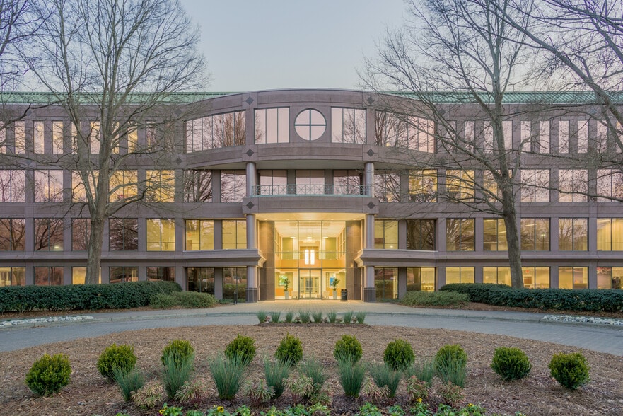 More Photos Of 4235 S Stream Blvd, Charlotte Office For Lease