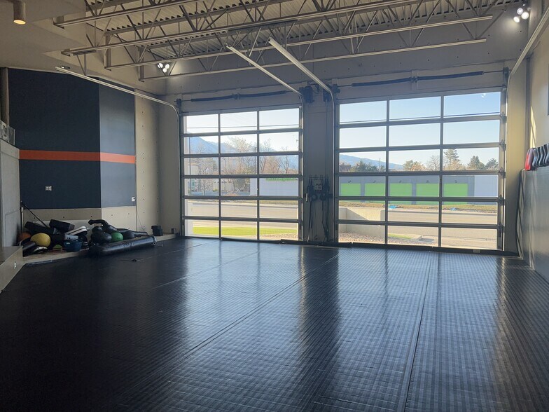 More Photos Of 2163 E 3300 S, Salt Lake City Freestanding For Lease