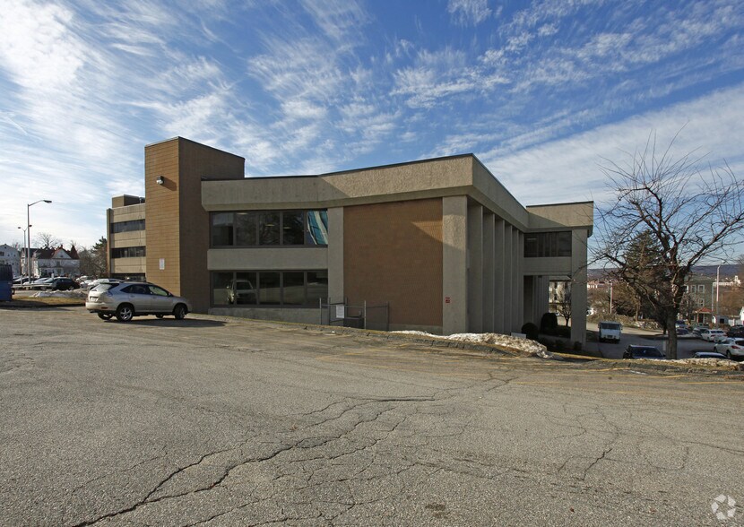 More Photos Of 10 Winthrop St, Worcester Medical For Sale