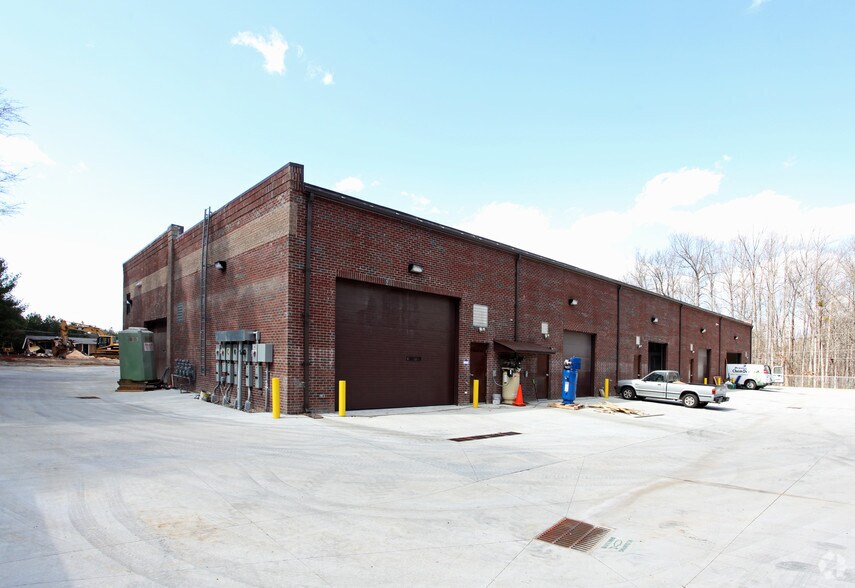 More Photos Of 8018 Myint Ln, Concord Light Distribution For Lease