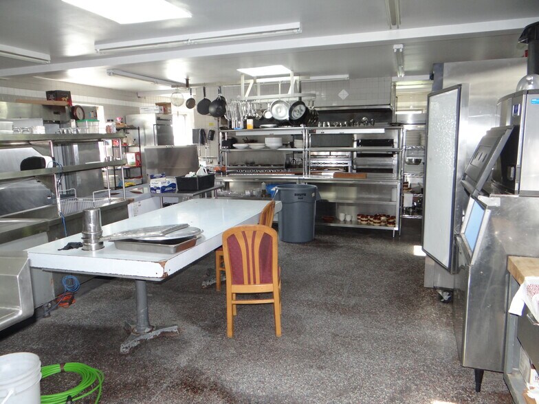 More Photos Of 1725 US-9W Hwy, Milton Hospitality For Sale
