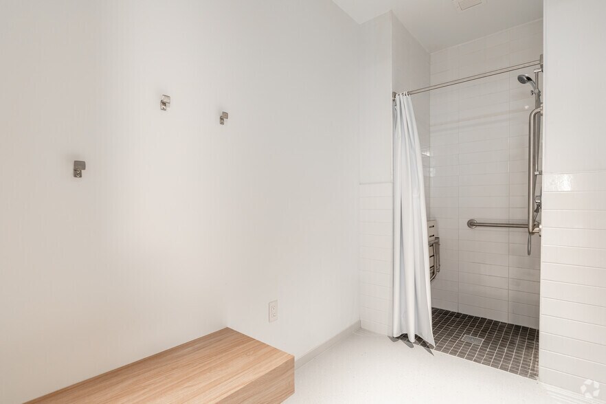 More Photos Of 100 Enterprise Dr, Rockaway Office For Lease