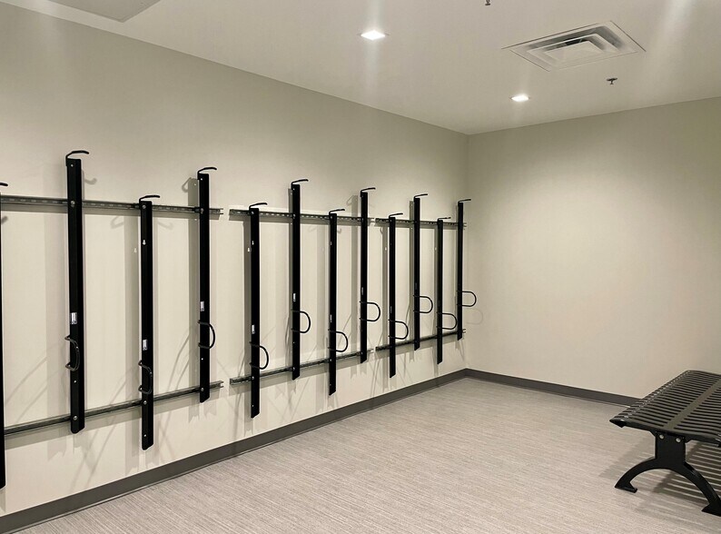 More Photos Of 122 C St NW, Washington Office For Lease