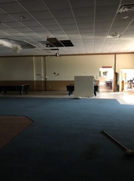 More Photos Of 313 Main St, Red Hill Restaurant For Lease