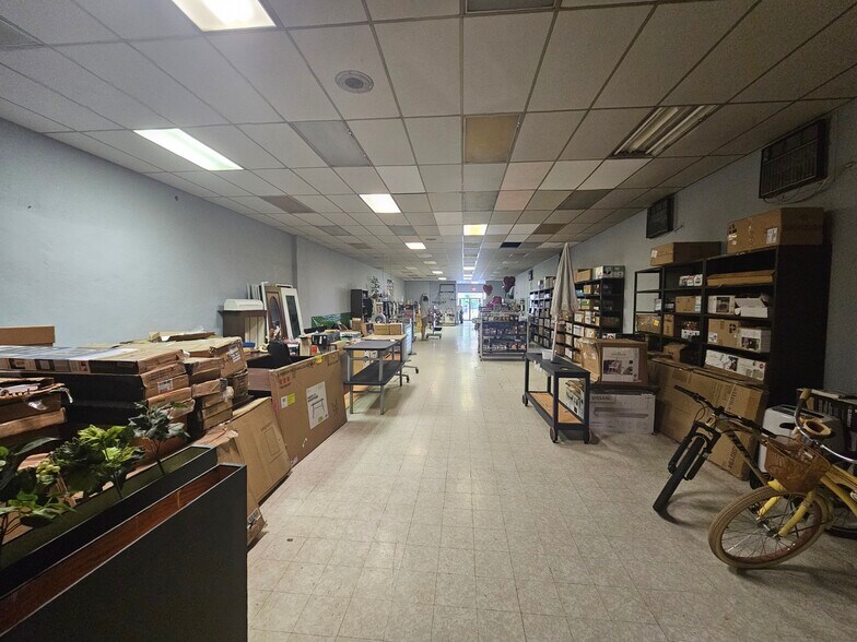 More Photos Of 926-928 W Hamilton St, Allentown Storefront Retail Office For Sale