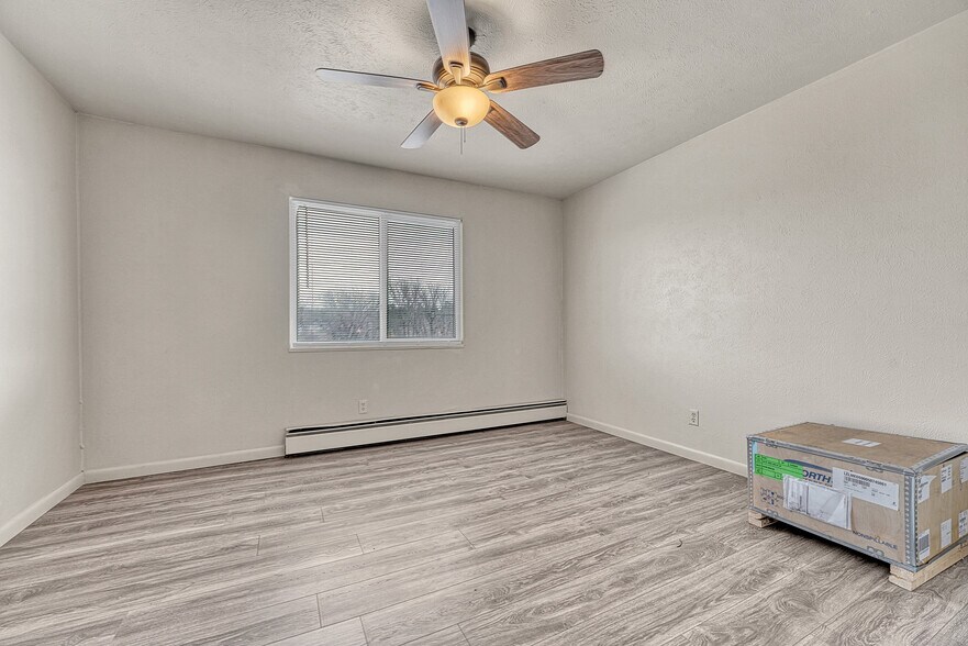 More Photos Of 490 E Elm St, Elizabeth Apartments For Sale